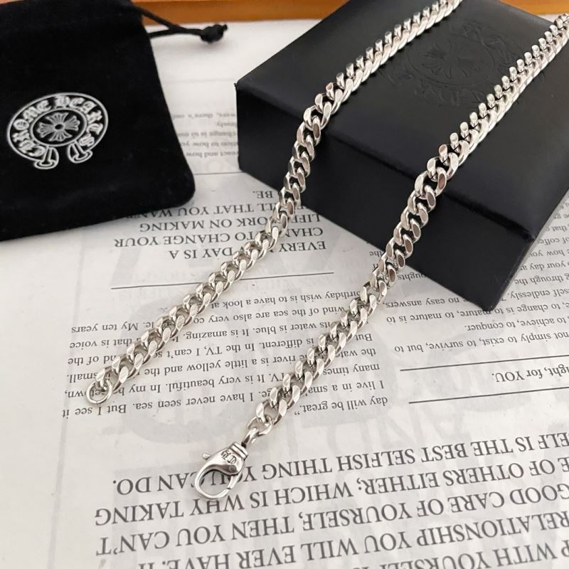 Ch**me He**ts necklaces